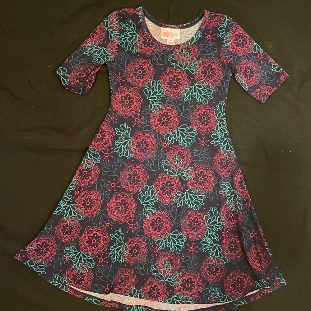 LulaRoe Girls dress size 4